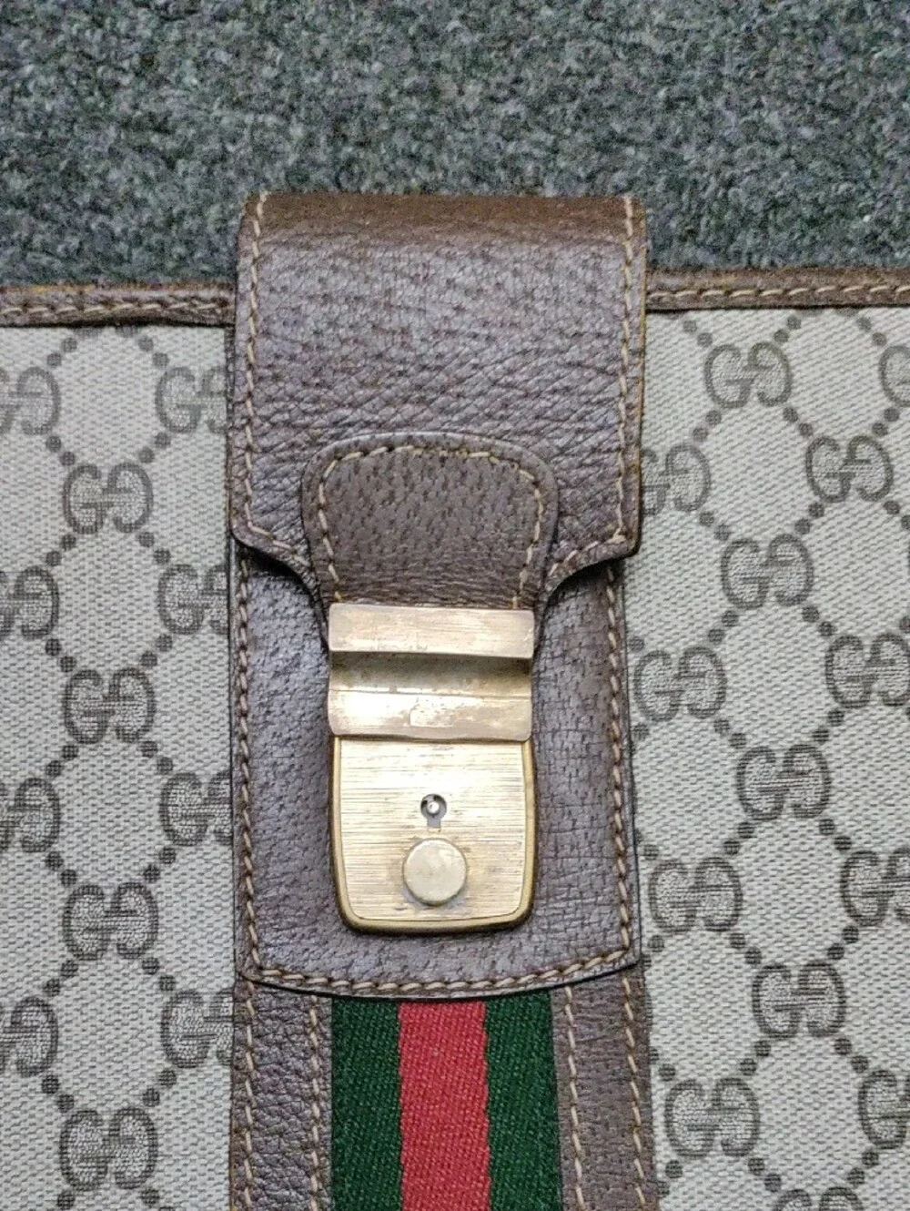 Gucci Beige GG Supreme Canvas Folio with Green and Red Web